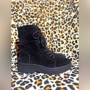 Franco Sarto Becks boots- Black Suede US size 8